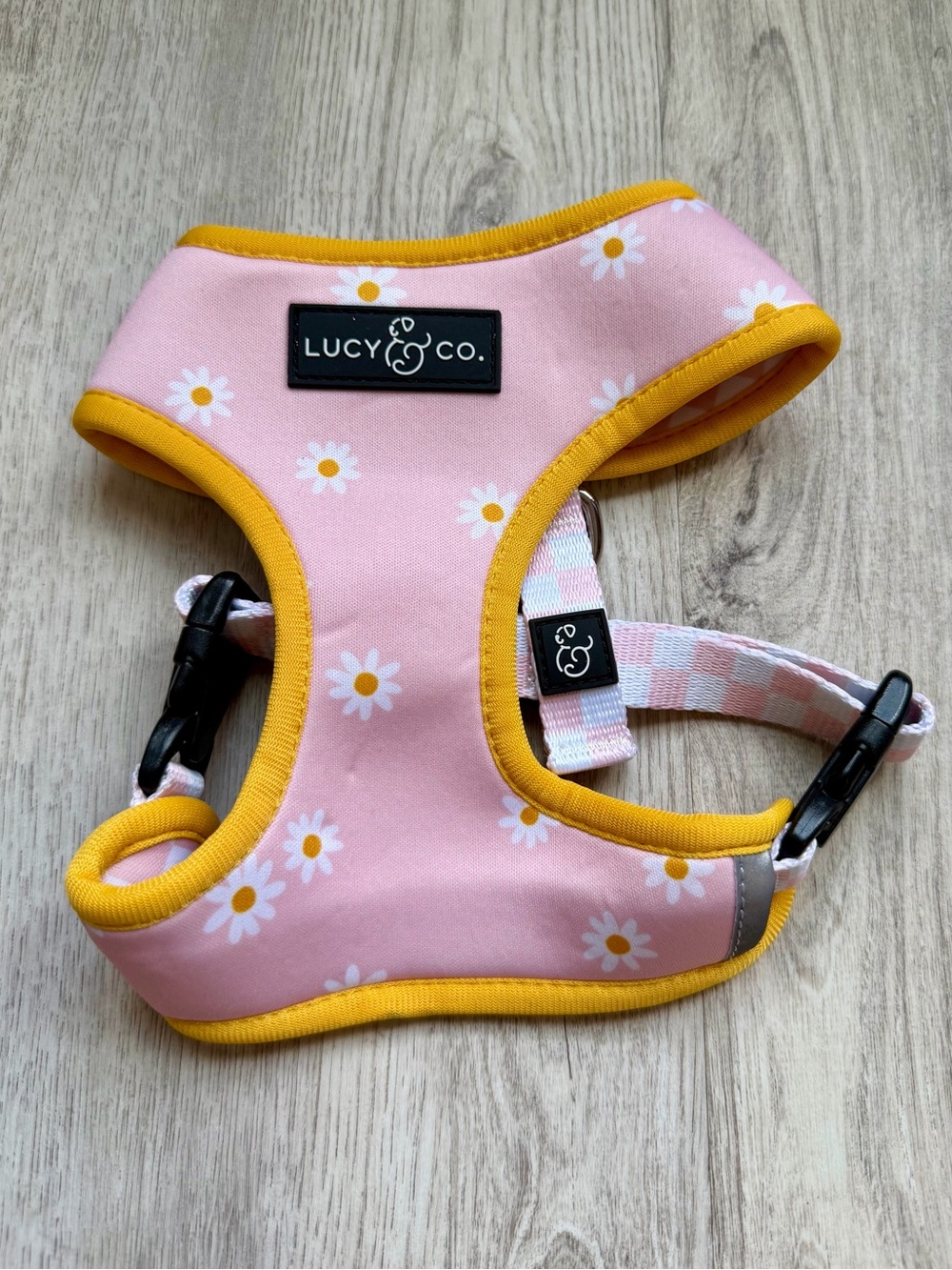 Lucy & Co. - Pink Daisy / Checkered Reversible - Dog / Pet Harness - size Small